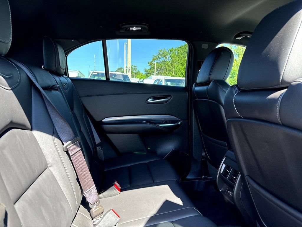 Used 2025 Cadillac XT4 Premium Luxury AWD/4WD image 12