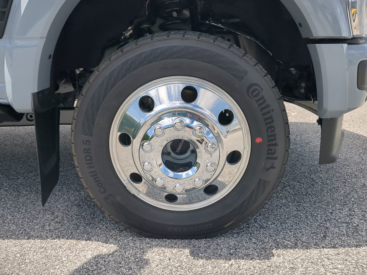 New 2026 Ford F450 Platinum w/ FX4 Off-Road Package AWD/4WD image 9