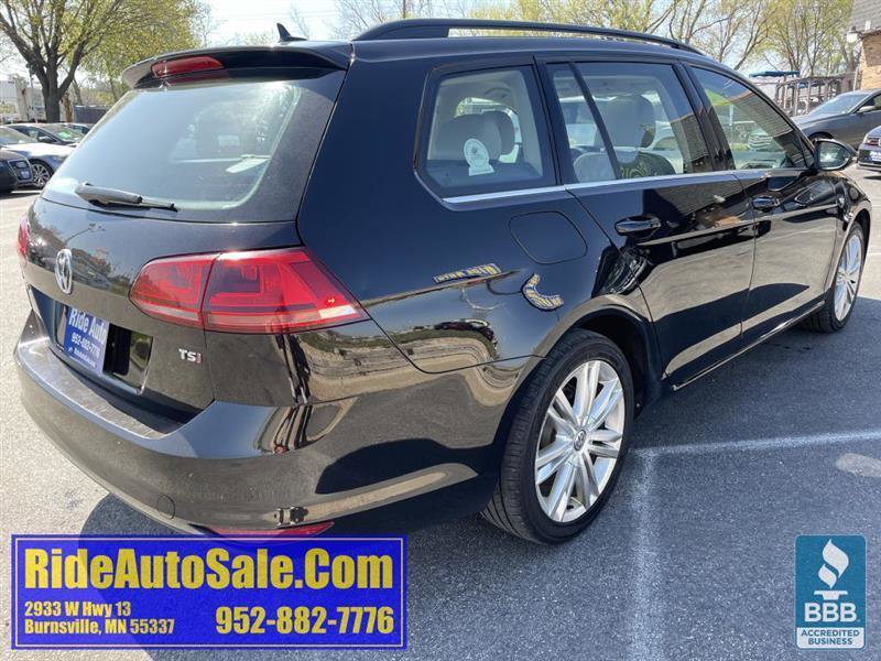 Used 2016 Volkswagen Golf Limited Edition image 5