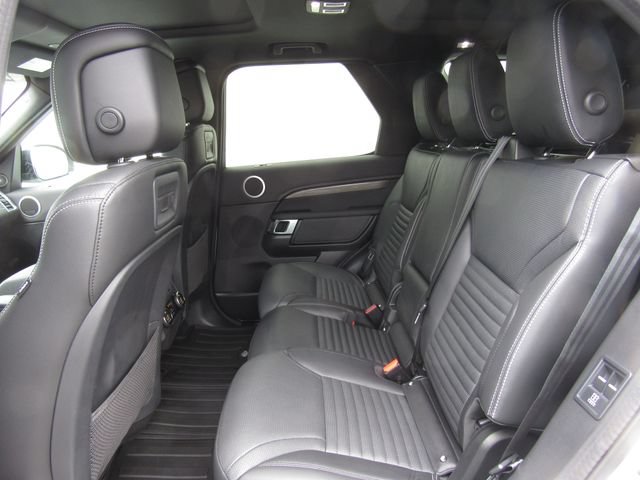 Used 2023 Land Rover Discovery S R-Dynamic AWD/4WD image 14