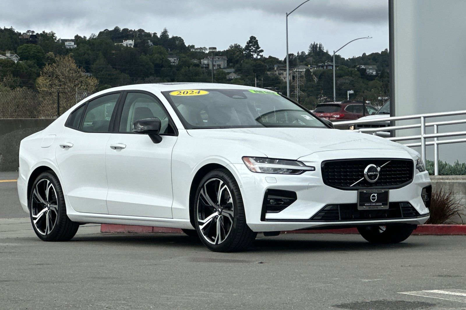 Certified 2024 Volvo S60 B5 Ultimate w/ Climate Package AWD/4WD image 10
