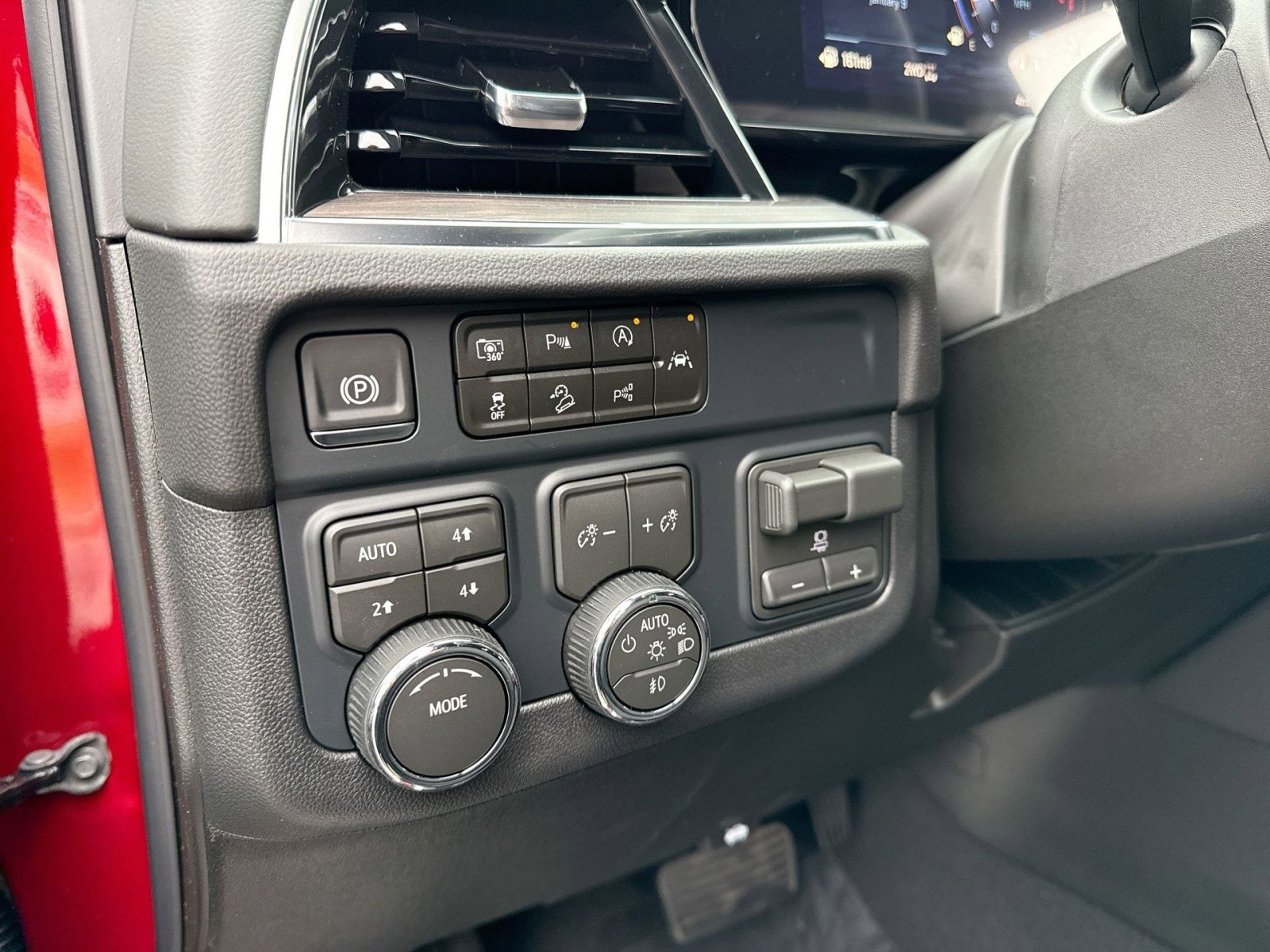 New 2026 Chevrolet Tahoe LT w/ Comfort Package image 17