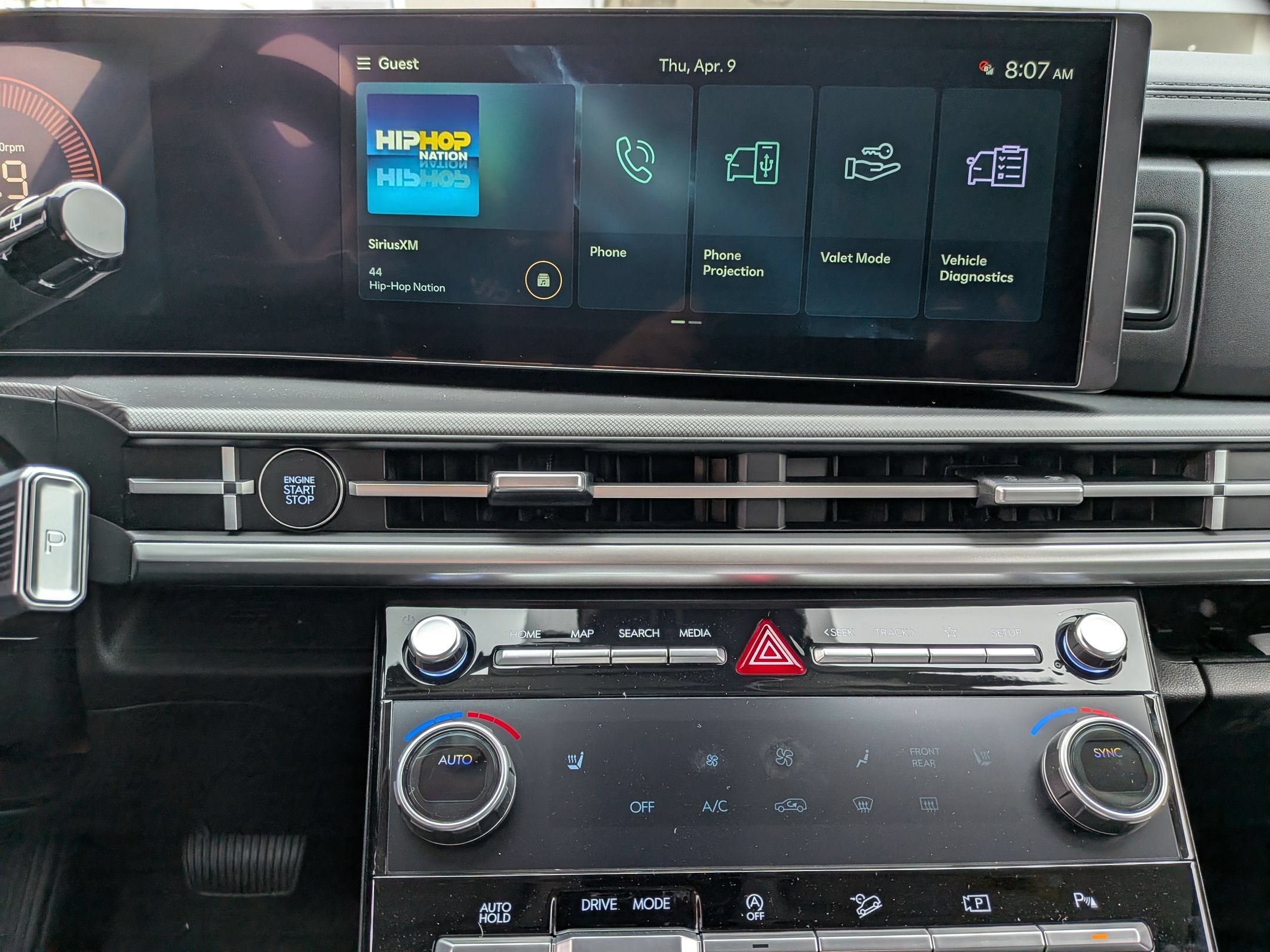 New 2026 Hyundai Santa Fe SEL FWD image 10