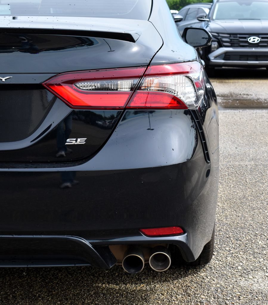 Used 2023 Toyota Camry SE FWD image 10