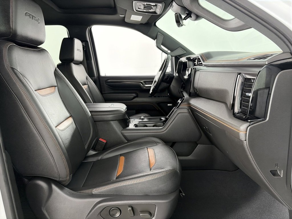 Used 2024 GMC Sierra 3500 AT4 w/ Technology Package image 31