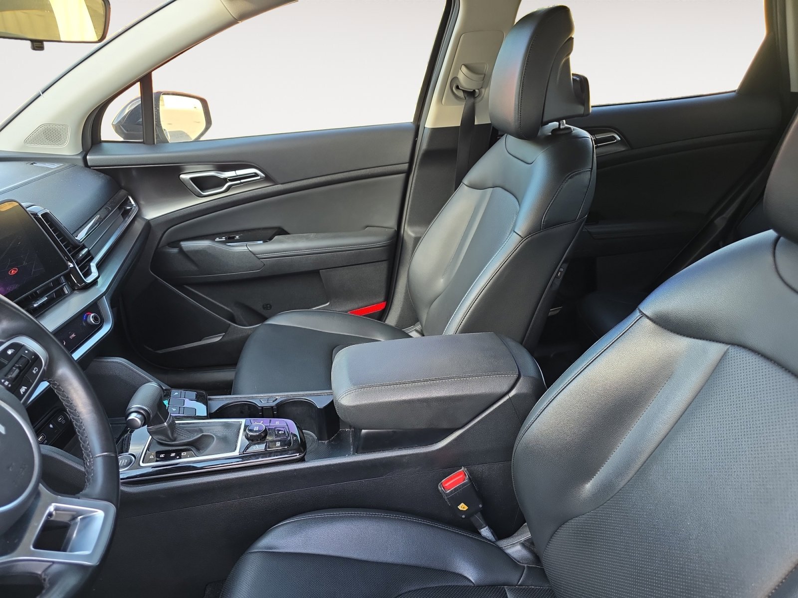 Used 2023 Kia Sportage EX image 21