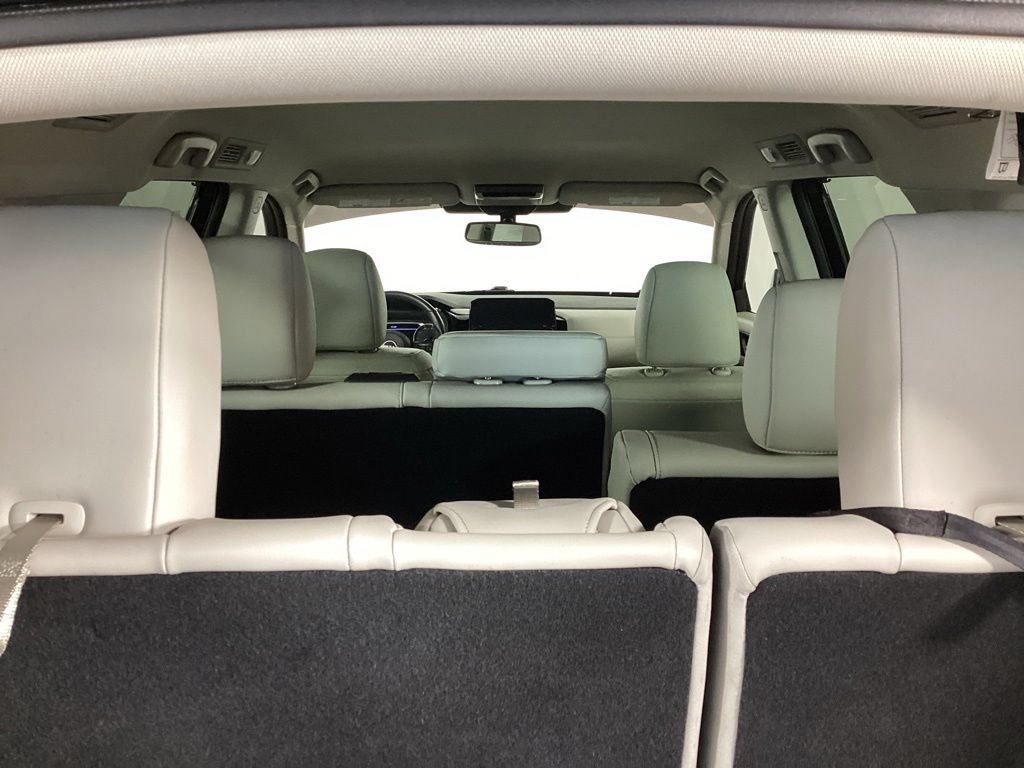 Used 2022 Nissan Pathfinder SL AWD/4WD image 14