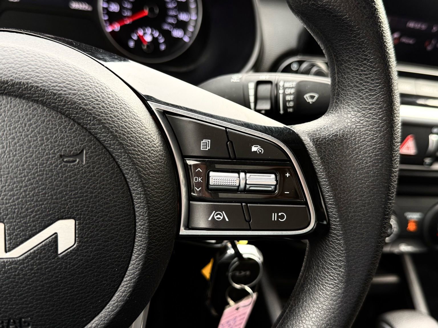 Used 2024 Kia Forte LX image 36