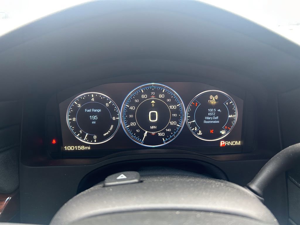 Used 2015 Cadillac Escalade Premium image 32