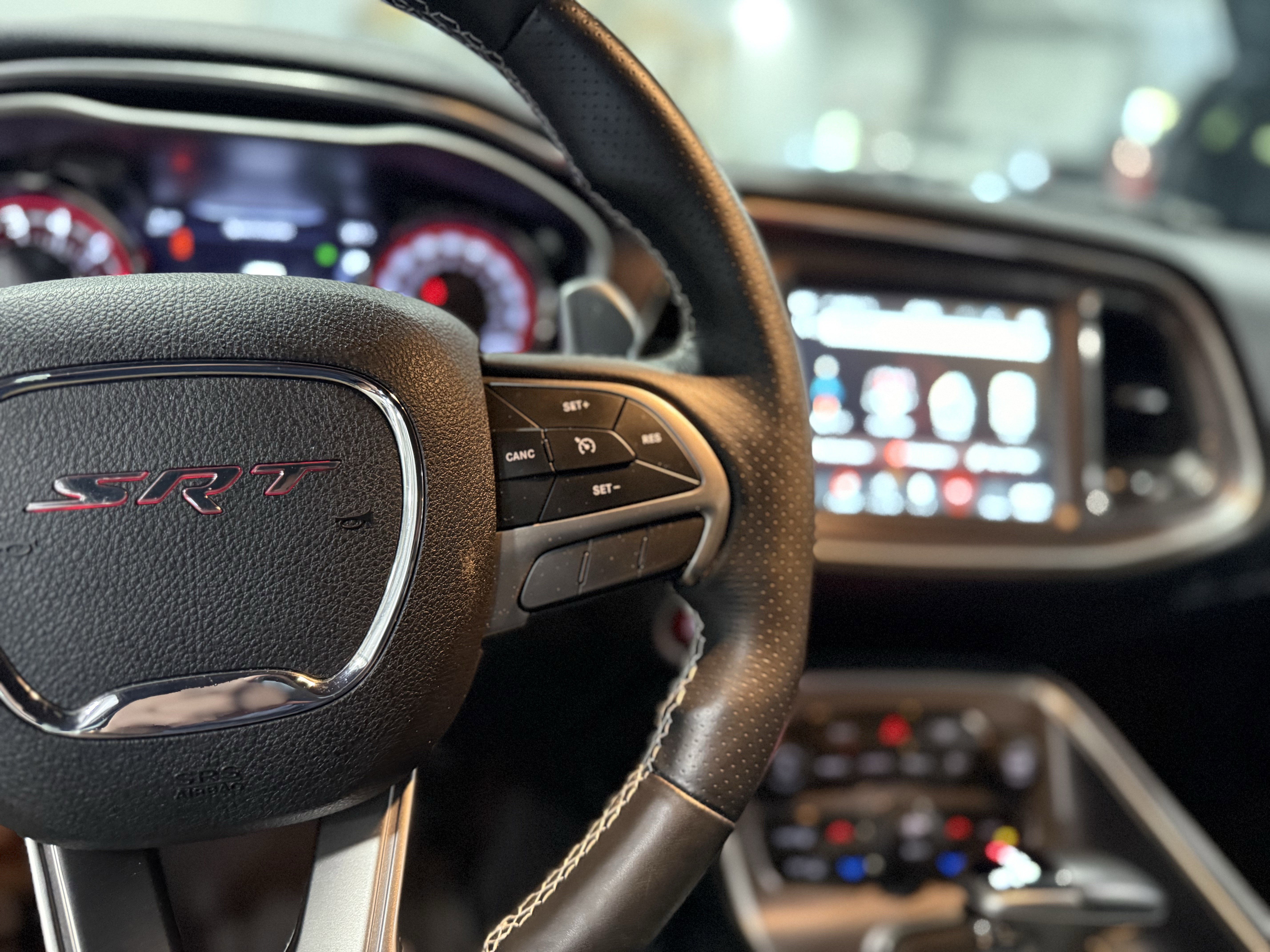 Used 2018 Dodge Challenger SRT Hellcat image 15