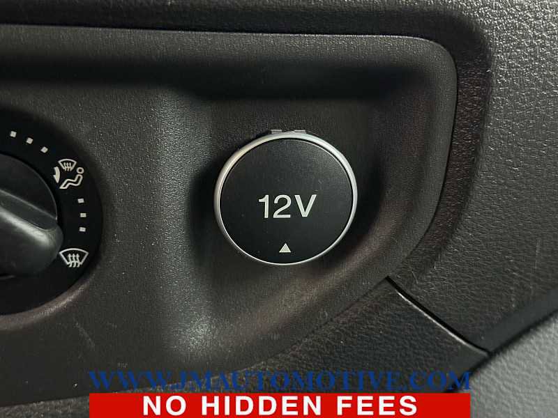 Used 2016 Ford Transit 250 130 Low Roof w/ Exterior Upgrade Package image 29