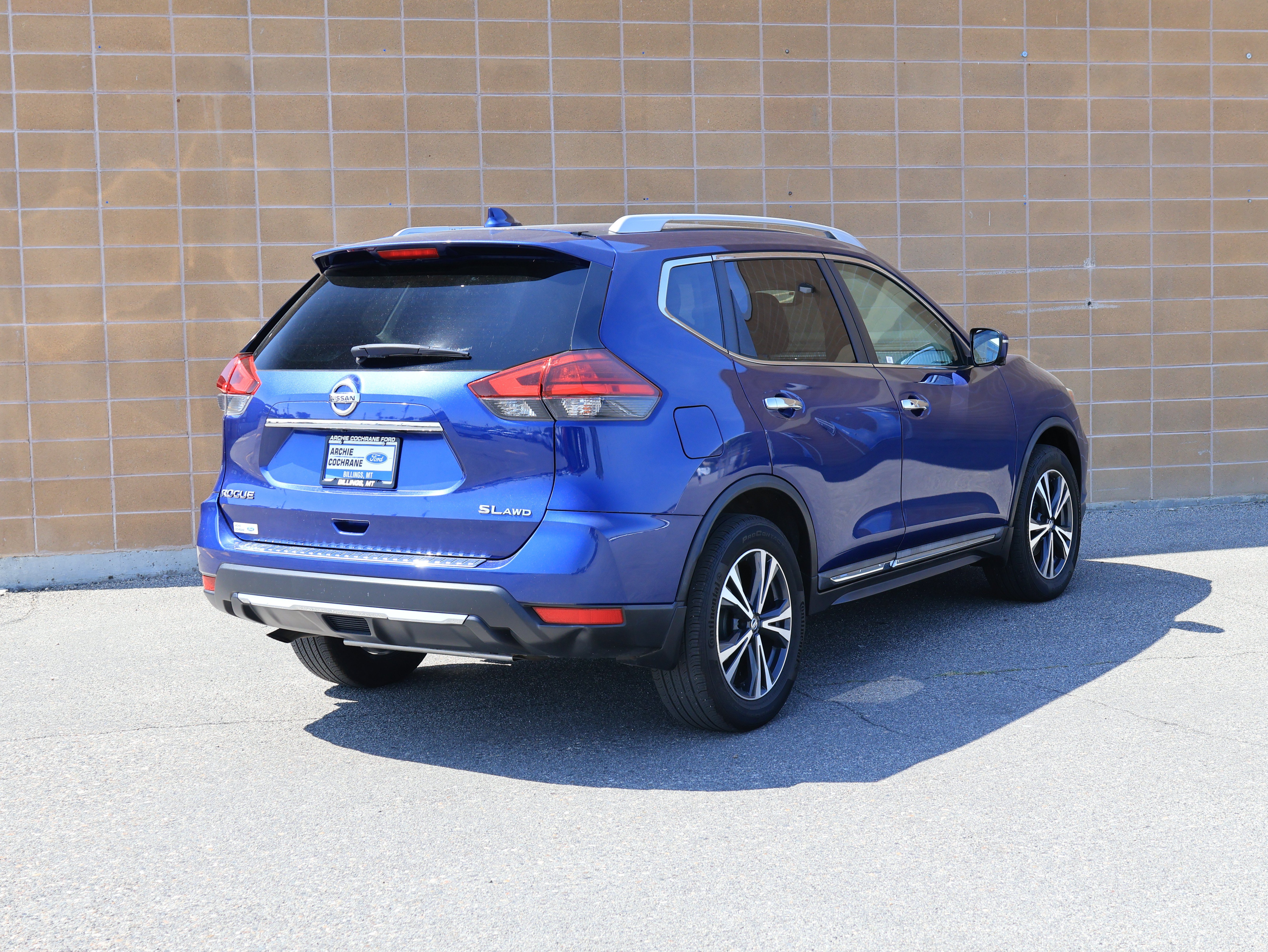 Used 2017 Nissan Rogue SL w/ SL Premium Package AWD/4WD image 5