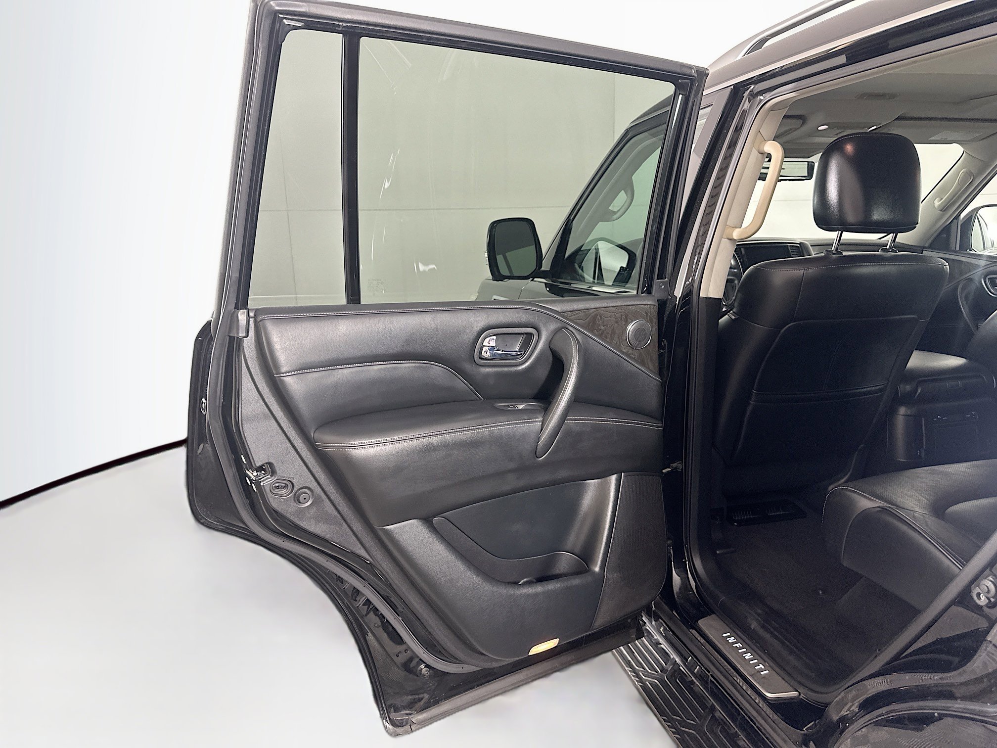 Used 2020 INFINITI QX80 Luxe w/ Proassist Package AWD/4WD image 26