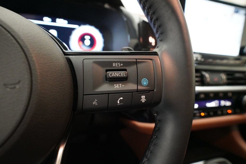 Used 2025 Nissan Pathfinder Platinum AWD/4WD image 20