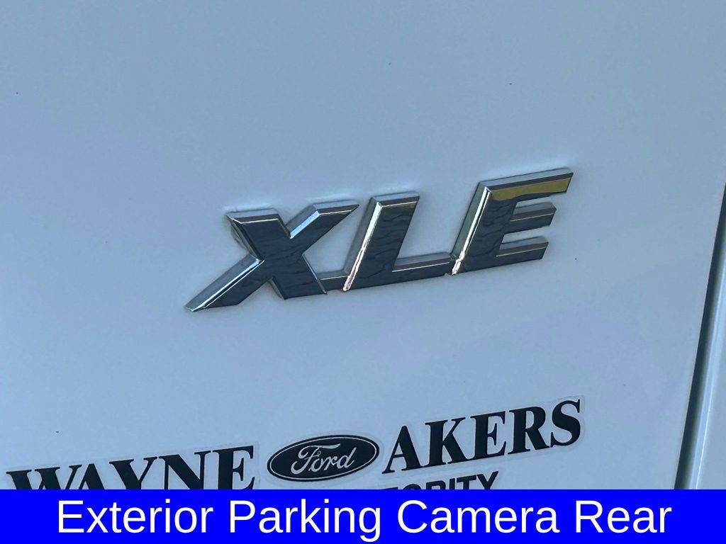 Used 2025 Toyota RAV4 XLE image 18