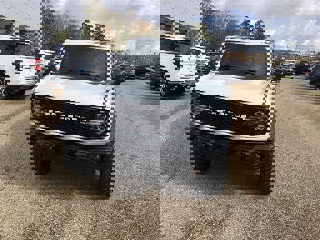 New 2025 Ford Bronco Badlands image 8