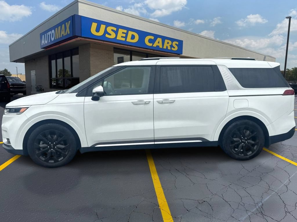 Used 2024 Kia Carnival SX FWD image 9