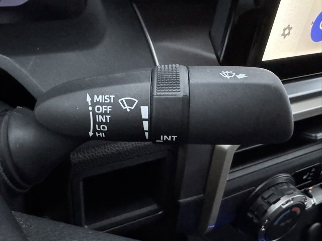 Certified 2024 Toyota Tacoma TRD Off-Road image 29