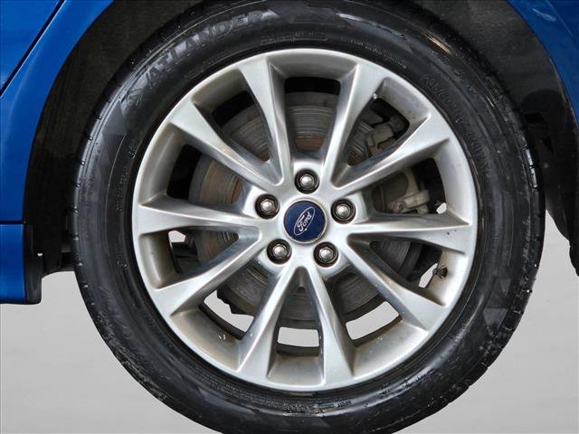 Used 2017 Ford Fusion SE w/ Fusion SE Technology Package FWD image 14
