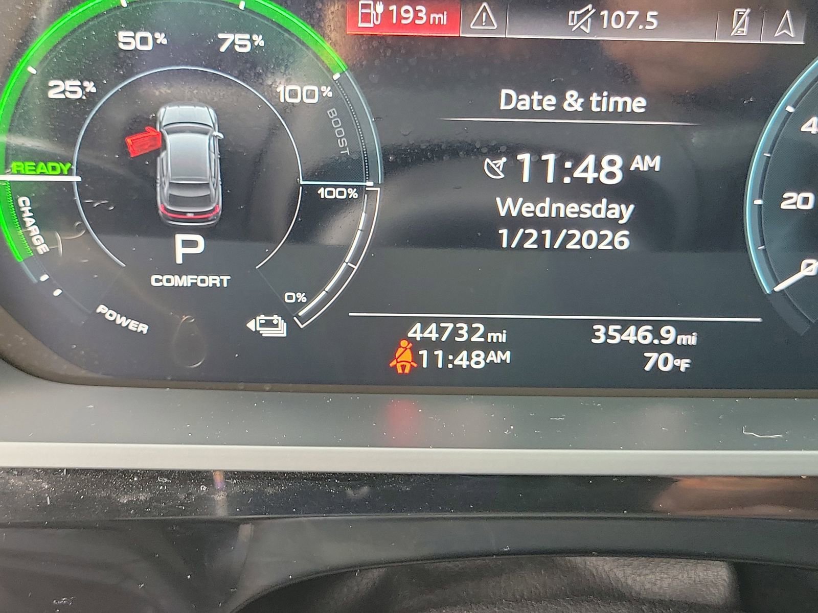 Used 2024 Audi Q8 e-tron Premium Plus w/ Premium Plus Package image 30