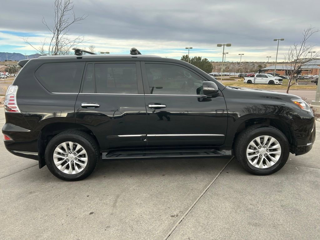 Used 2019 Lexus GX 460 image 9
