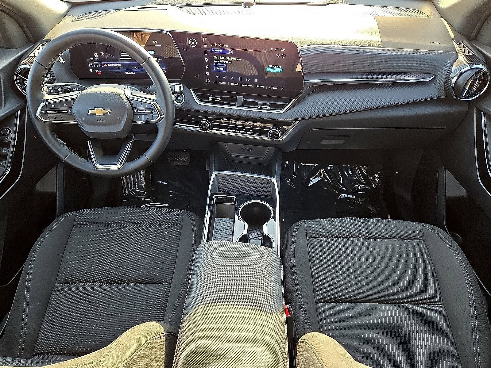 Used 2025 Chevrolet Equinox LT FWD image 16