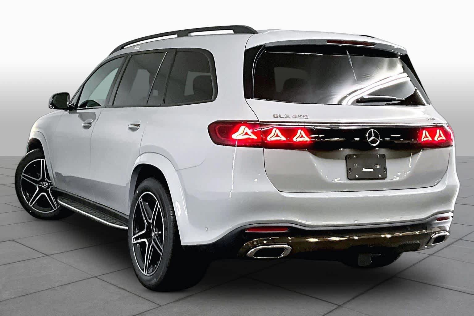 New 2027 Mercedes-Benz GLS 450 4MATIC image 4