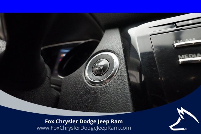 Used 2016 Nissan Rogue SV image 30