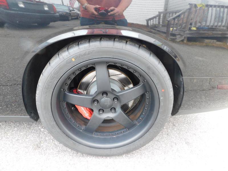 Used 2009 Dodge Challenger SRT8 w/ SRT Option Group II image 15