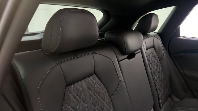 Used 2026 Audi SQ5 Premium Plus AWD/4WD image 43