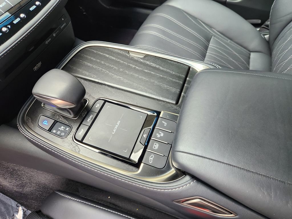Used 2022 Lexus LS 500 AWD w/ Executive Package image 20