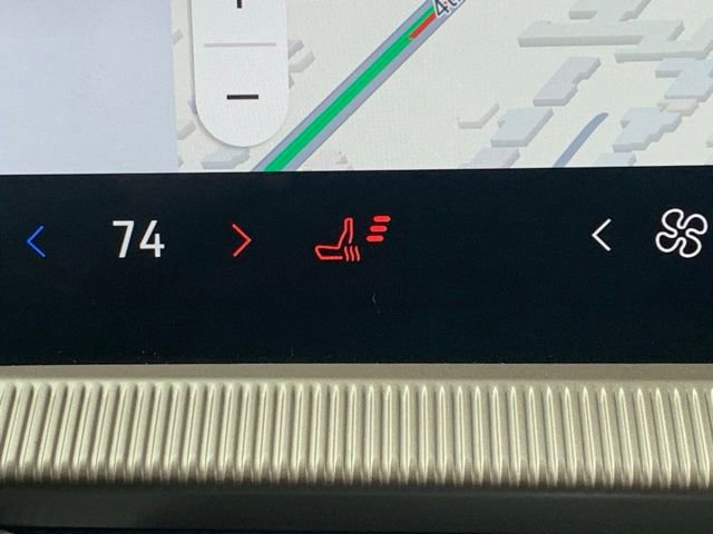 Certified 2025 Ford Explorer Active AWD/4WD image 21