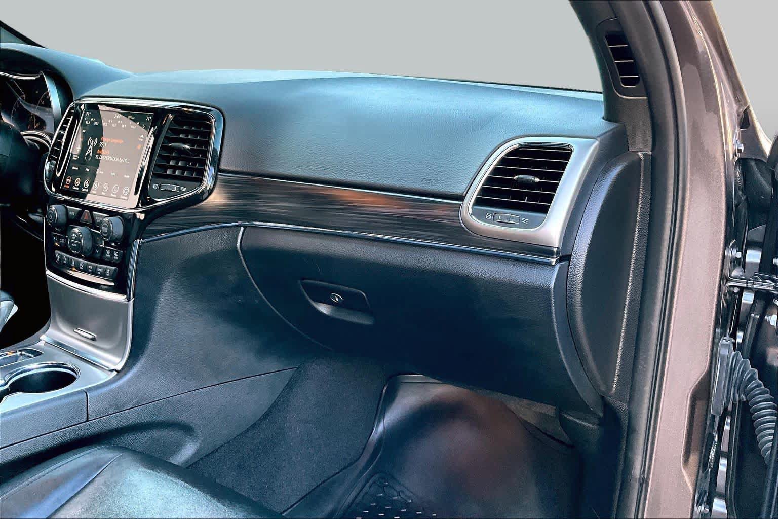 Used 2021 Jeep Grand Cherokee Limited RWD image 19