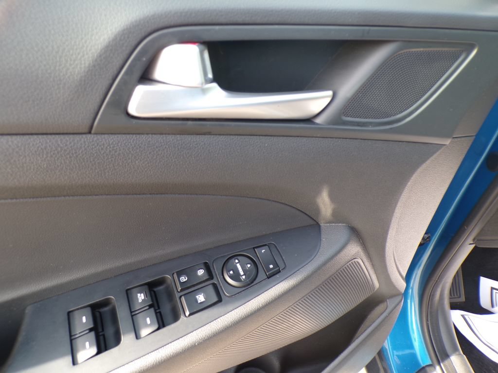 Used 2020 Hyundai Tucson Sport FWD image 23
