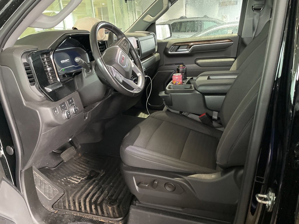 Used 2022 GMC Sierra 1500 Elevation image 3