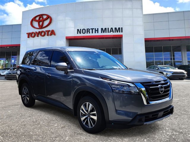 Used 2023 Nissan Pathfinder SL