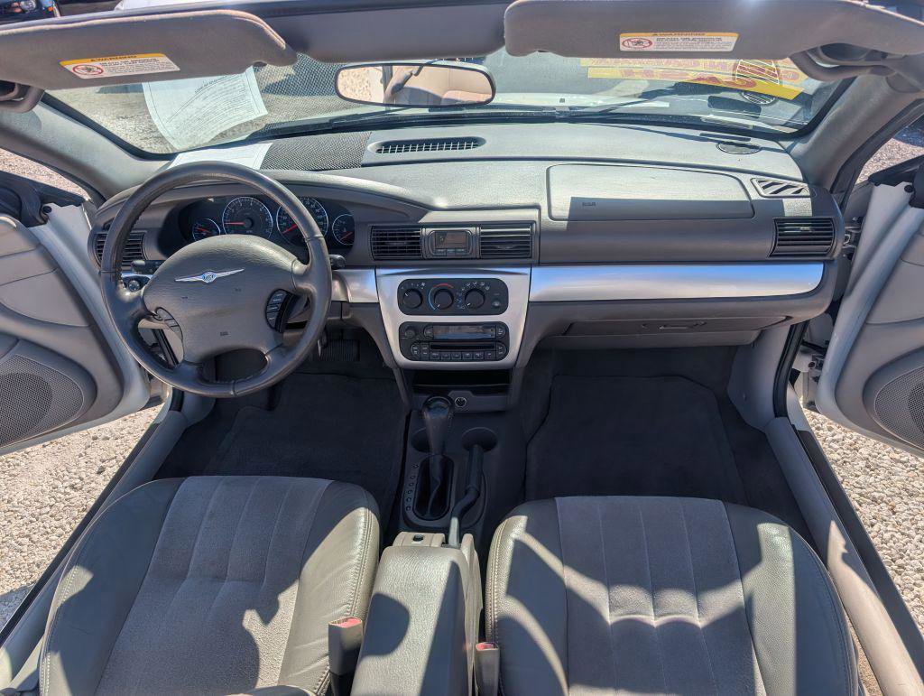 Used 2006 Chrysler Sebring Touring image 16