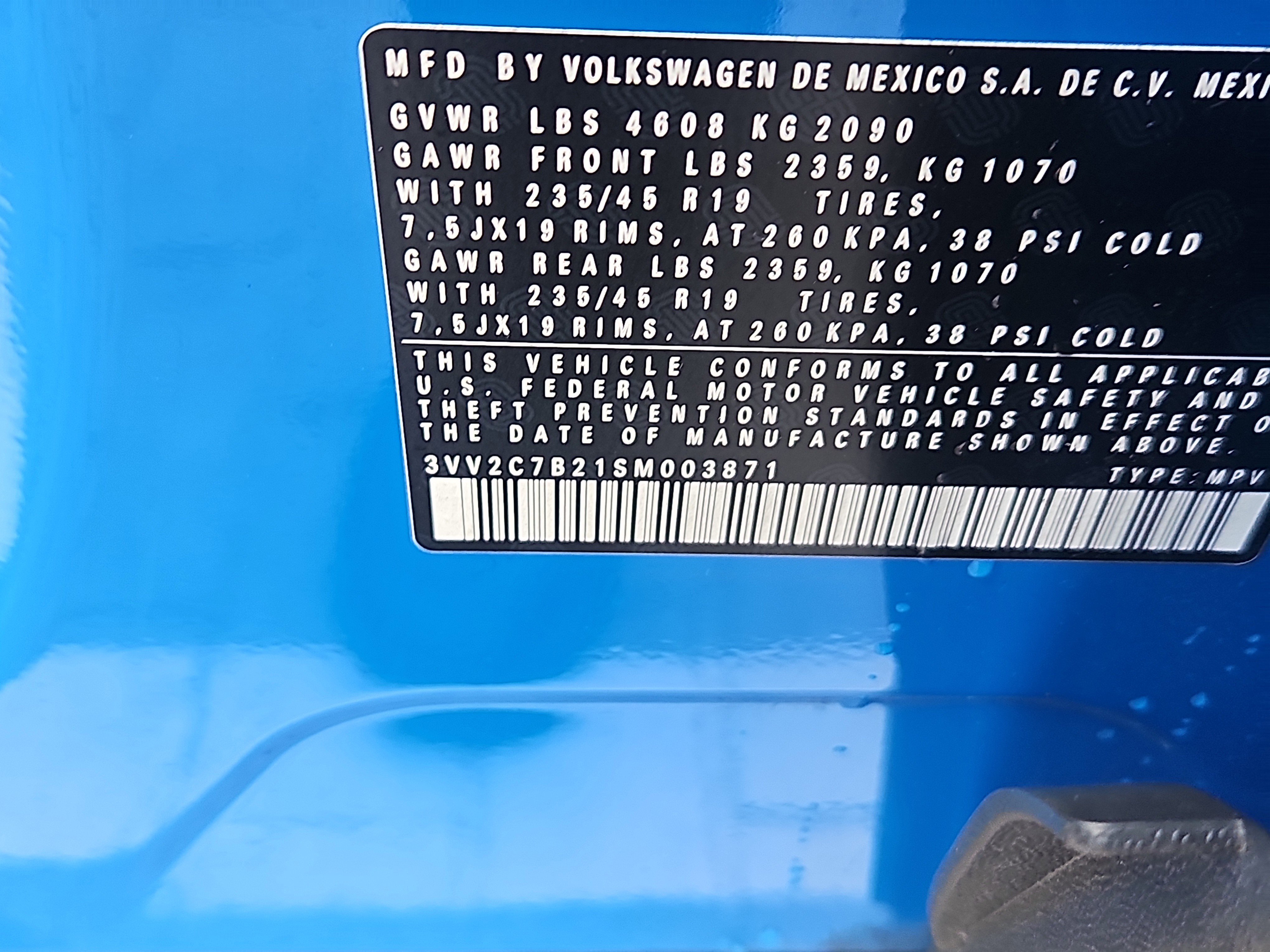 Certified 2025 Volkswagen Taos SE image 8