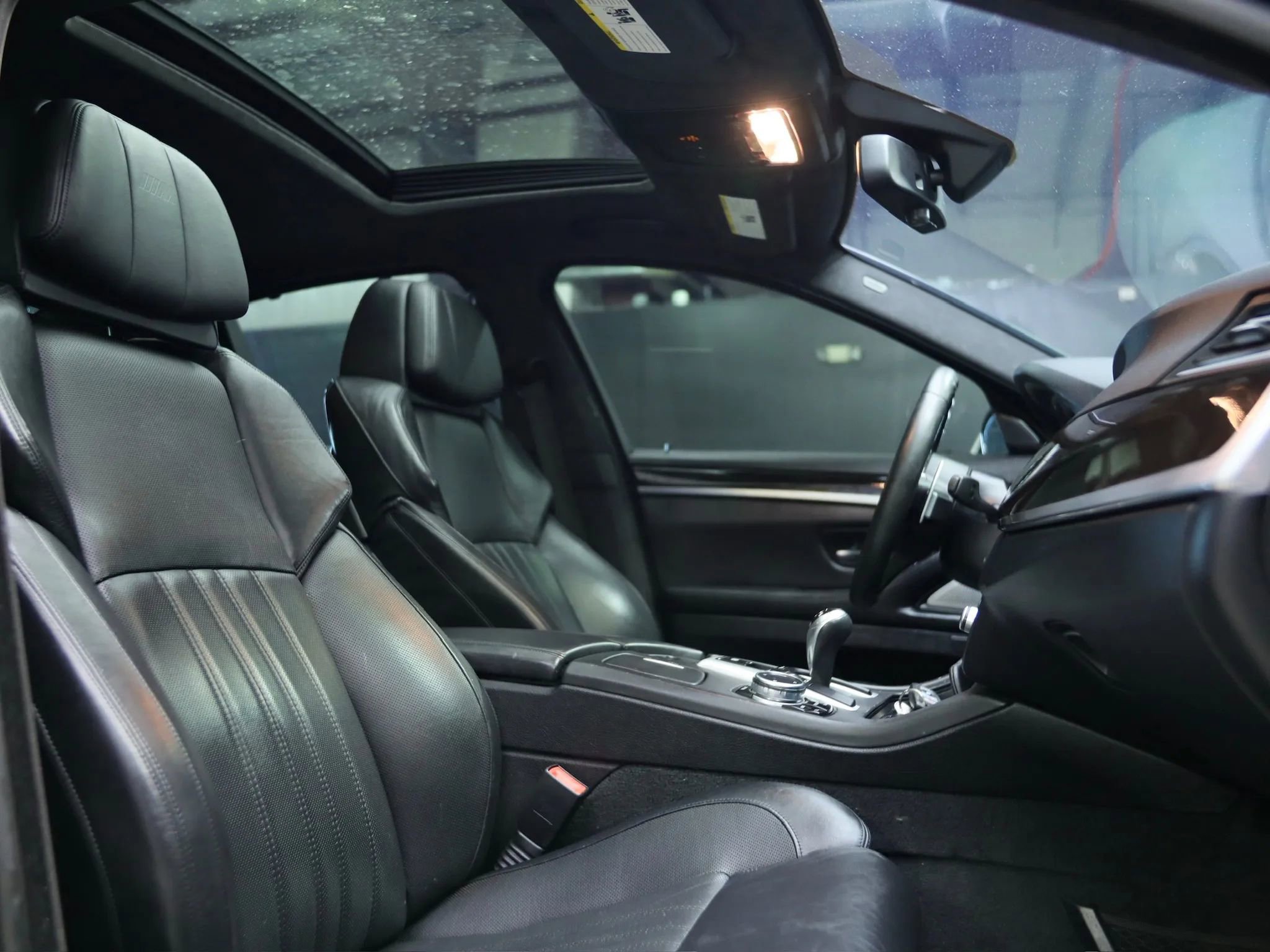 Used 2014 BMW M5 image 25