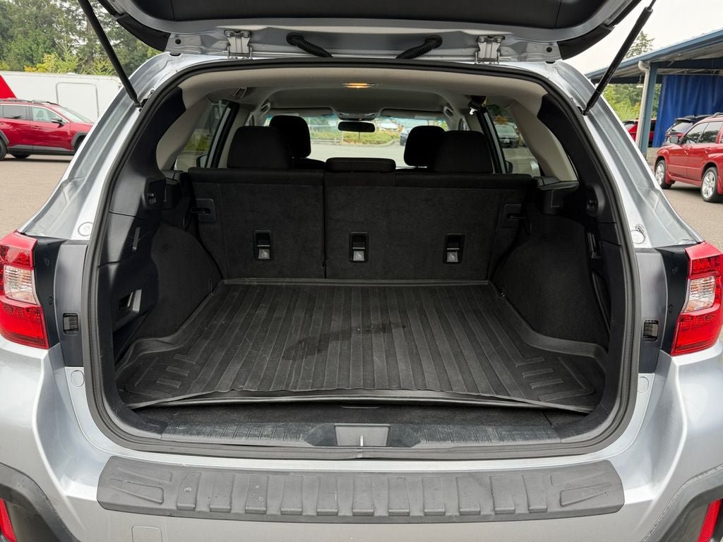 Used 2018 Subaru Outback 2.5i Premium AWD/4WD image 22