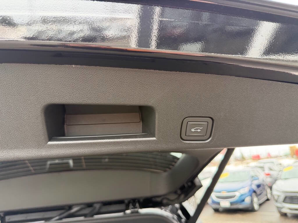 Used 2026 Chevrolet Traverse RS image 54