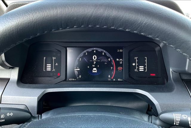 Used 2025 Toyota 4Runner SR5 AWD/4WD image 13