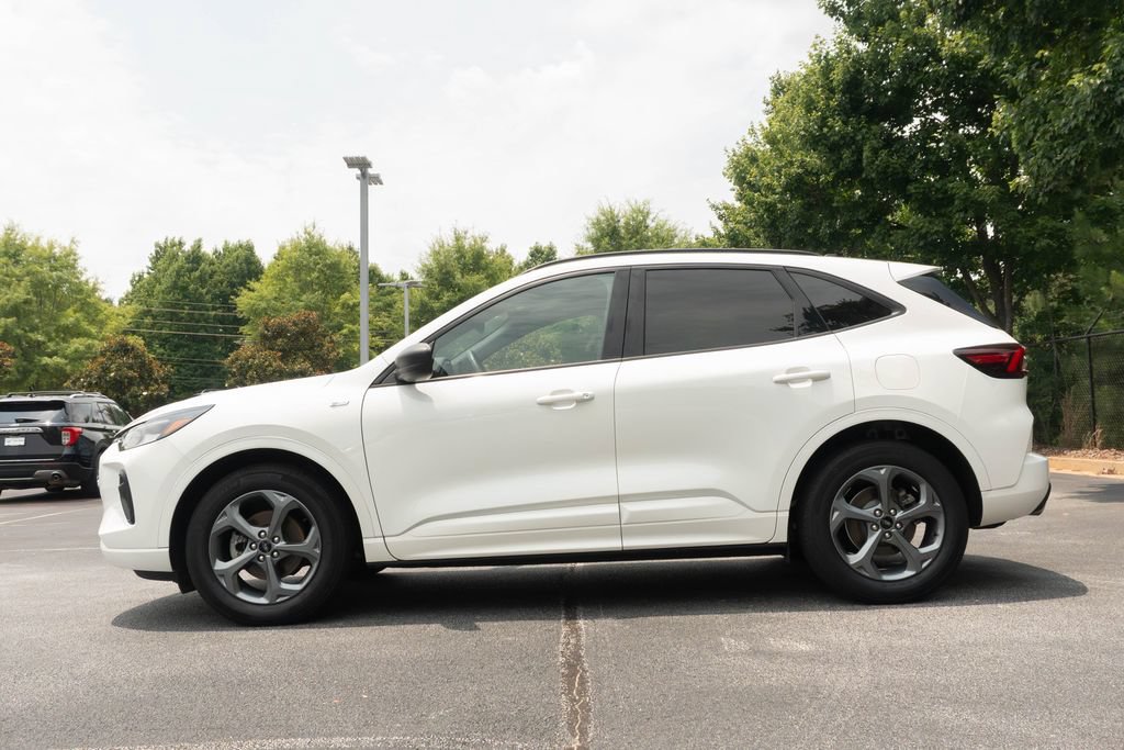 Used 2024 Ford Escape ST-Line w/ Tech Pack #1 FWD image 6