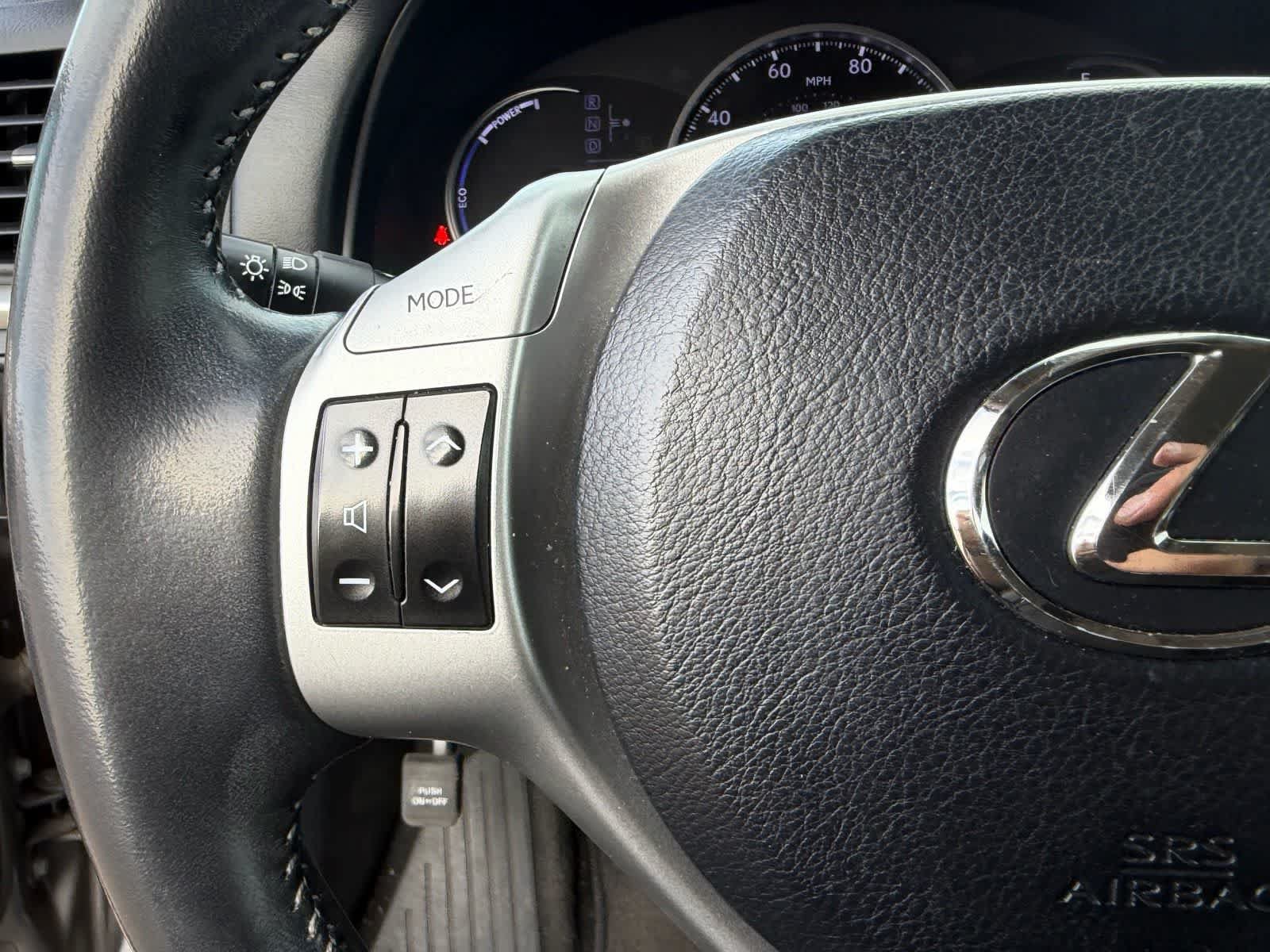 Used 2013 Lexus CT 200h w/ Premium Pkg w/Navigation FWD image 9