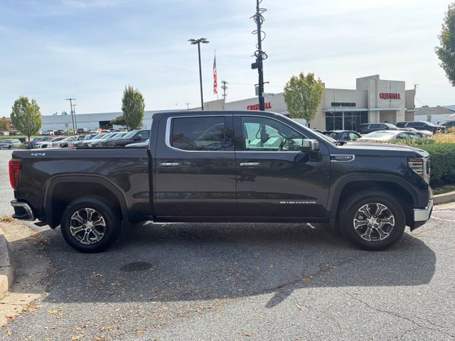Used 2026 GMC Sierra 1500 SLT AWD/4WD image 9