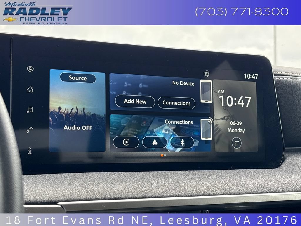 Used 2025 Nissan Kicks SV AWD/4WD image 9