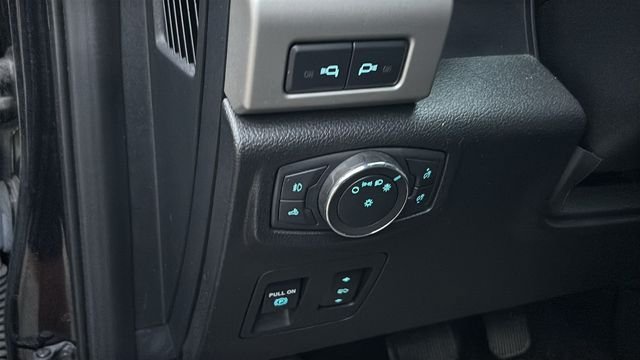 Used 2020 Ford F150 Lariat w/ Equipment Group 502A Luxury AWD/4WD image 12
