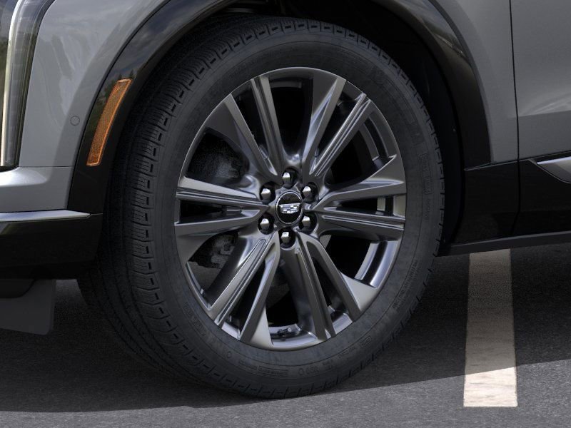 New 2026 Cadillac Optiq Sport 2 w/ LPO, Floor Liner Package AWD/4WD image 9