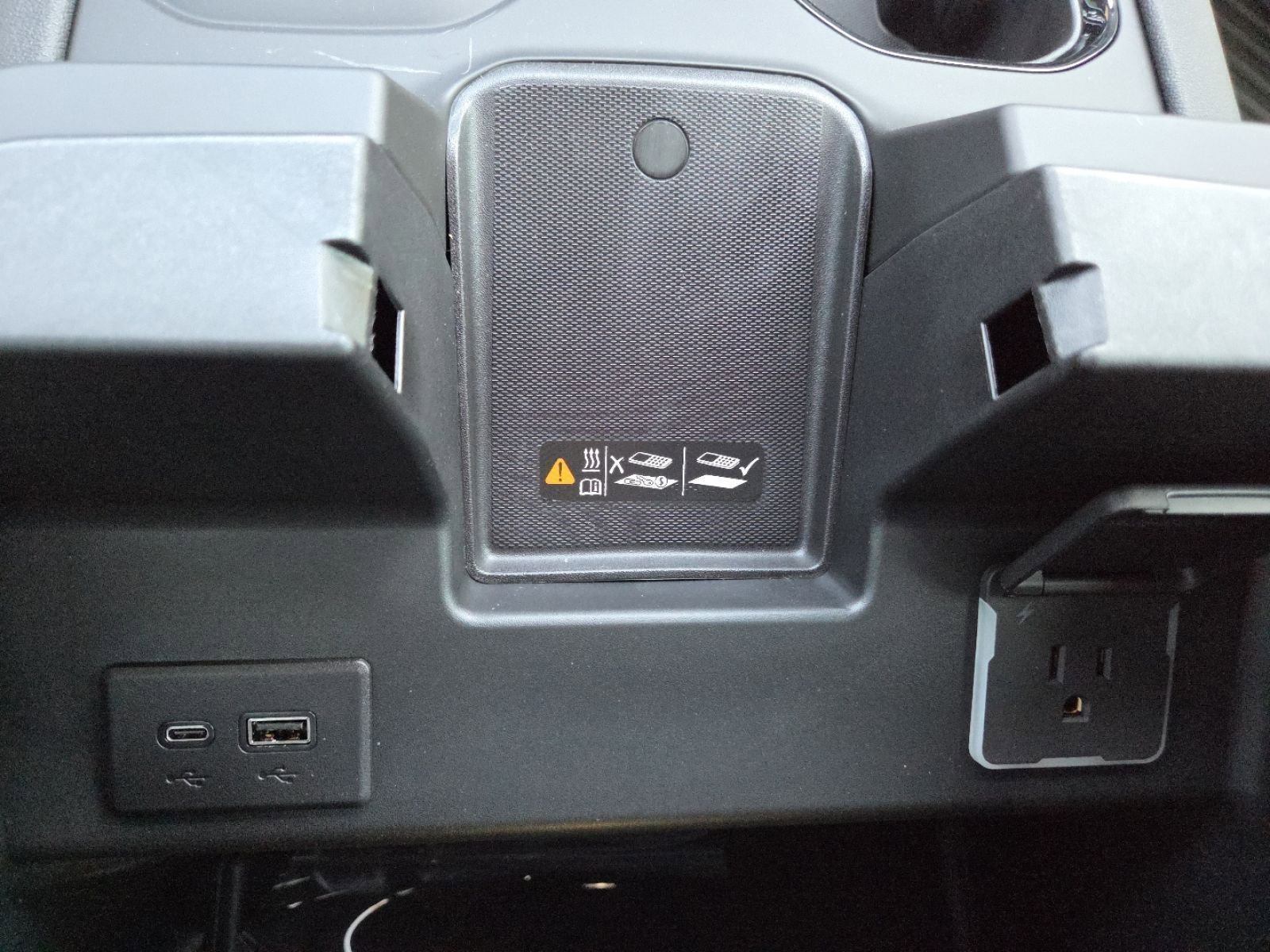 New 2026 GMC Sierra 2500 AT4 w/ AT4 Premium Plus Package image 11