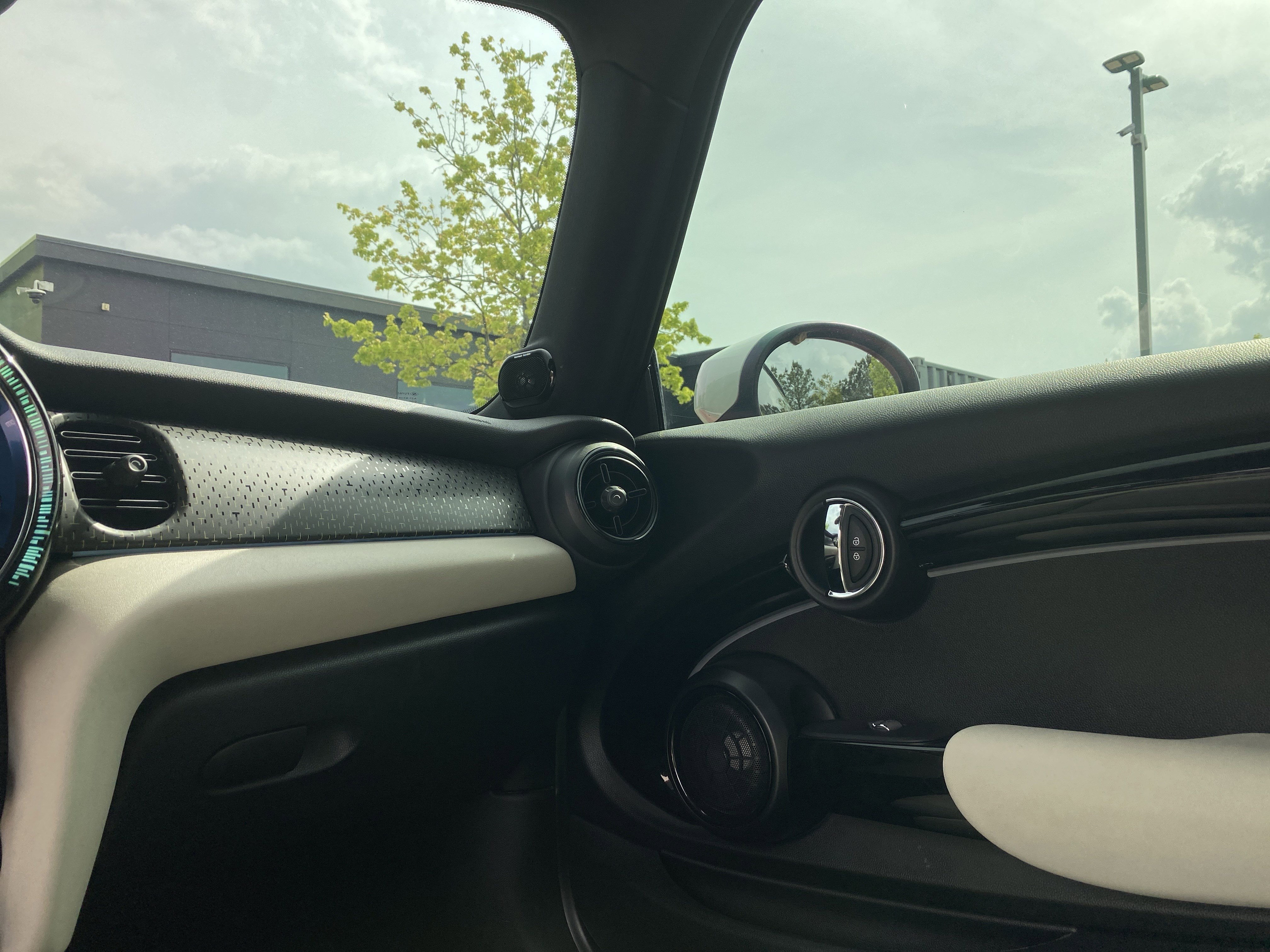 Used 2022 MINI Cooper SE image 19